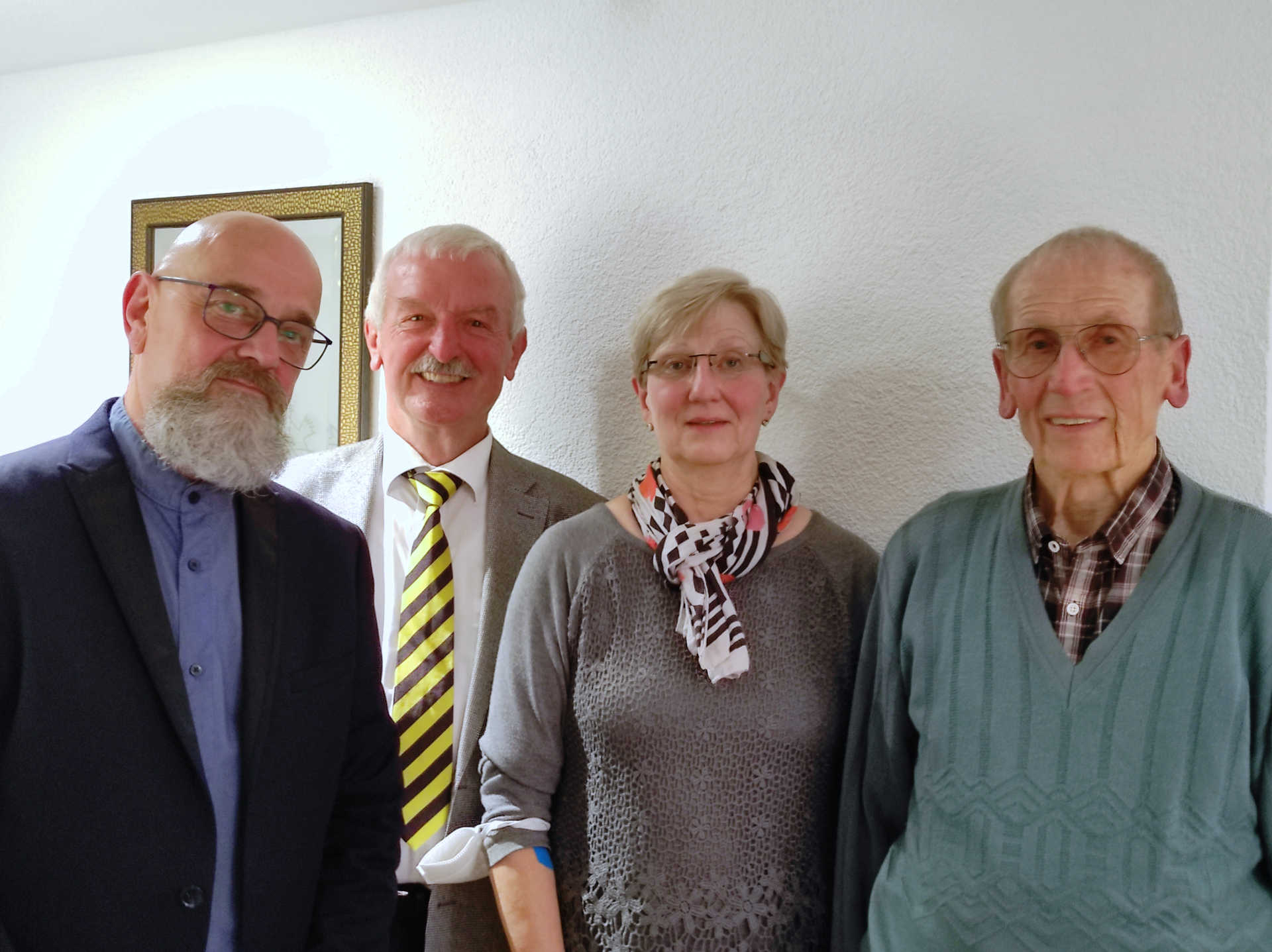 Region Rottenburg a. N. - Alter und neuer Vorstand mit Ehrenvorsitzenden