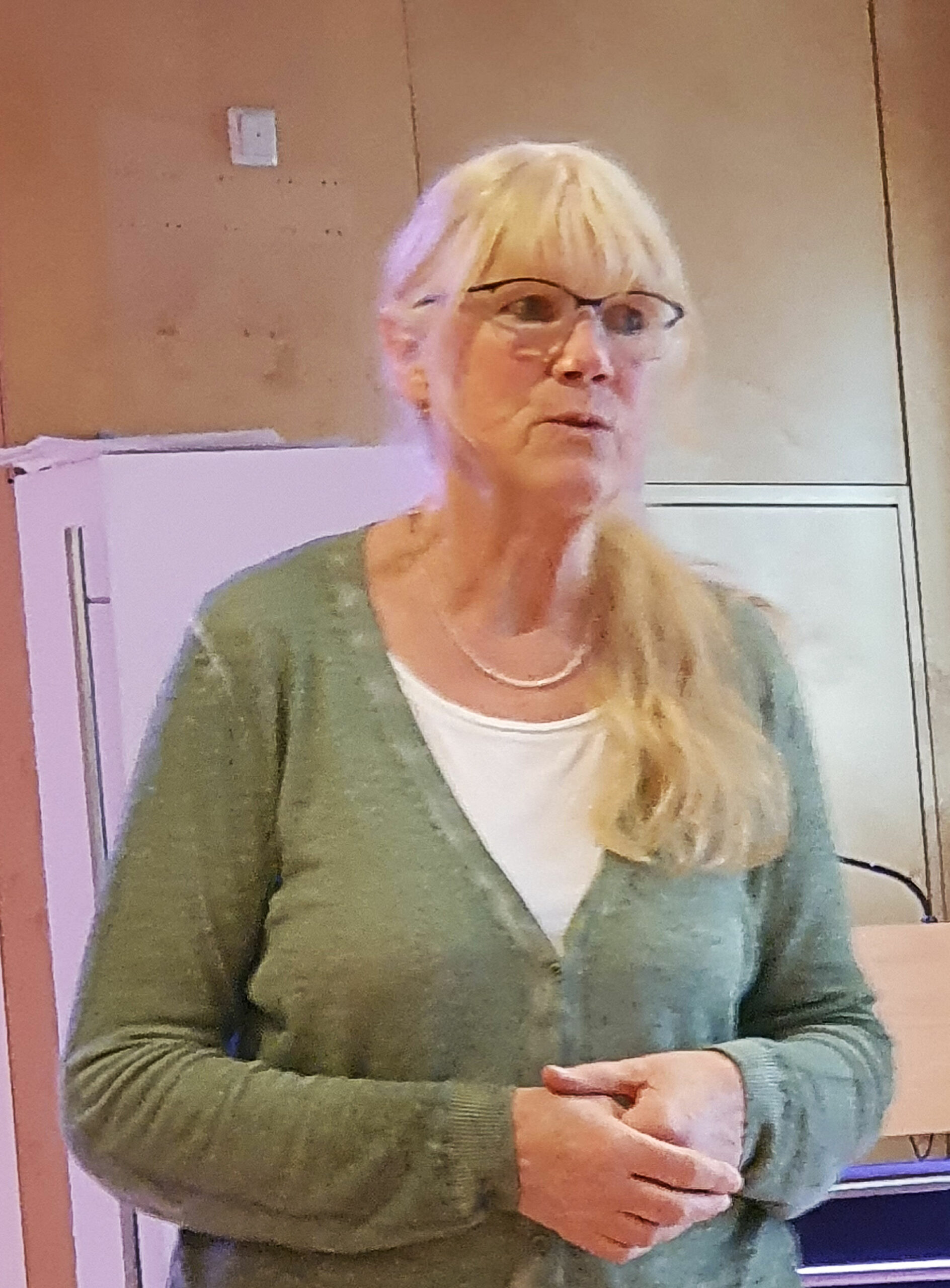 Frau Christine Hack bei ihrem Vortrag