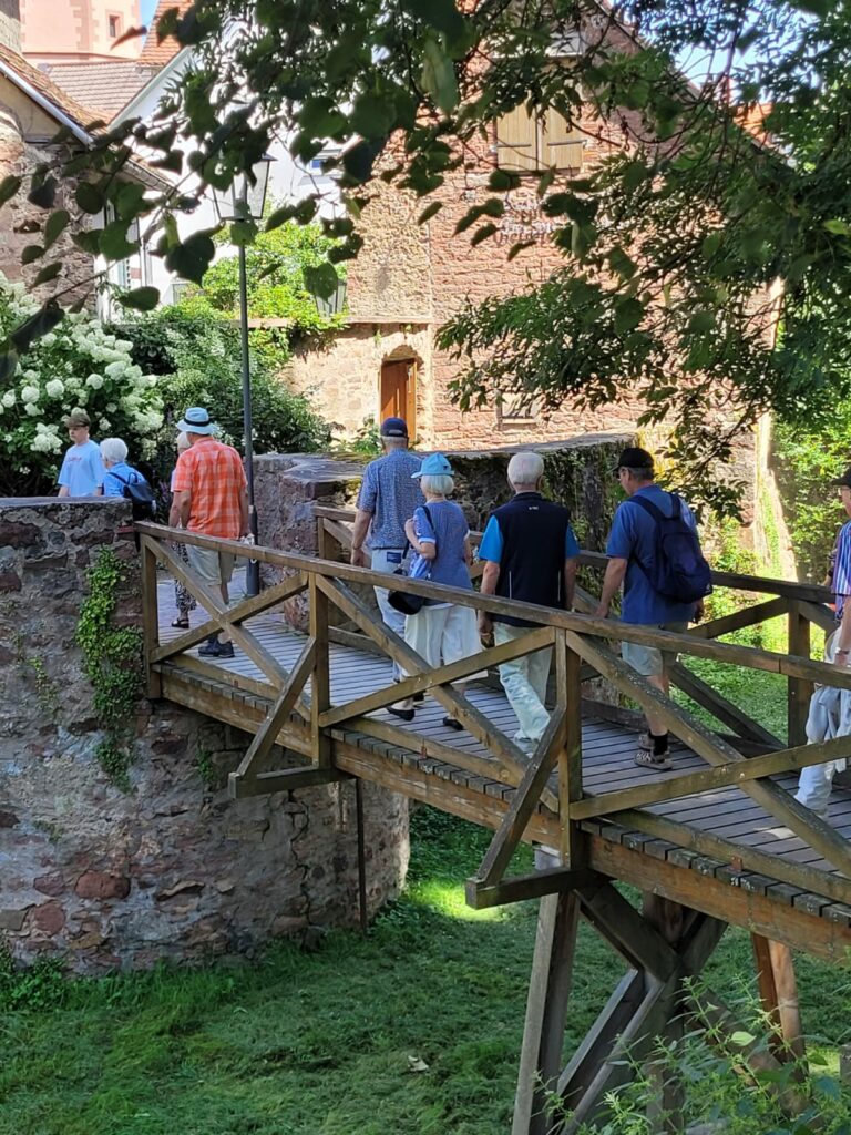 Zugang in die Altstadt von Michelbach/Odenwald - Foto: Ingrid Hartmann