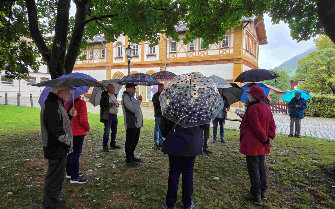 Besichtigung der historischen Arbeitersiedlung in Kuchen