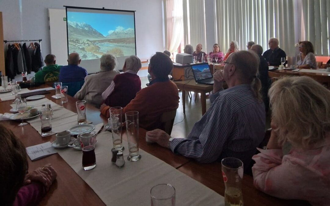 Monatsversammlung am 21.05.2026 Multivisionsvortrag von Bertram Rueb Wanderung zum Basislager des K 2
